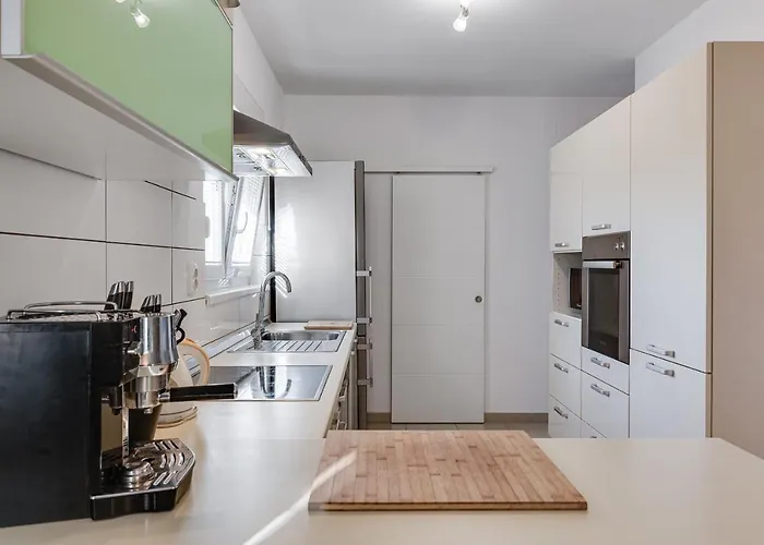 Ferienhaus Home Holiday Petrcane