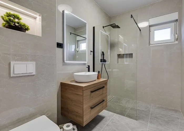 Home Holiday Petrcane Ferienhaus Petrčane