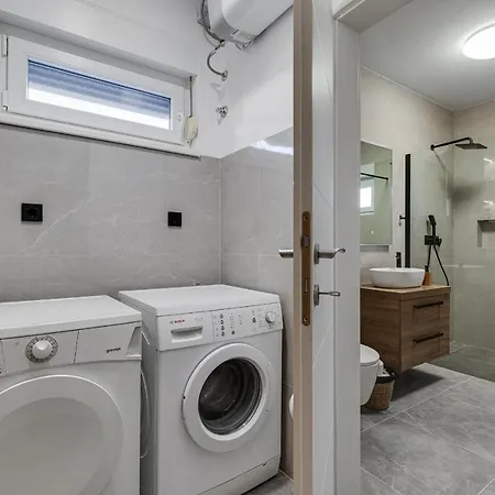 Home Holiday Petrcane Petrcane